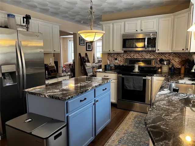 $749,900 | 115 Regina Drive, West Greenwich, RI 02817