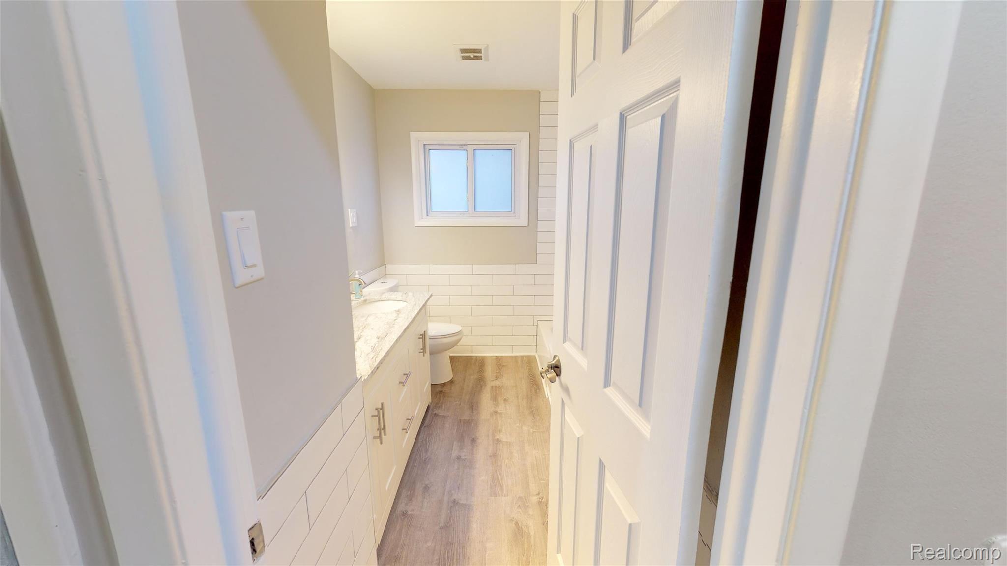 1380 Sycamore Drive Rochester, MI 48307 - Photo 8 of 22 1380-Sycamore-Dr-11252019_223436.jpg