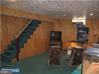 8012 Lawndale Avenue Philadelphia, PA 19111 - Photo 10 of 12 Basement - Finished