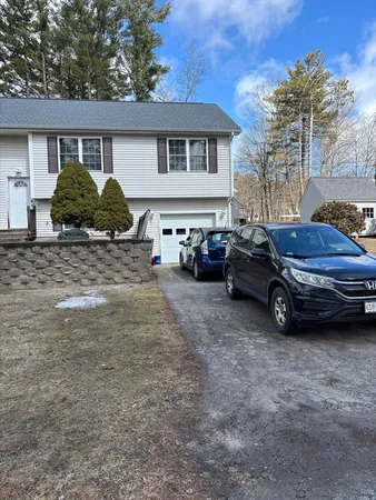 $2,000 | 19 Washington Street, Unit A, East Walpole, MA 02032