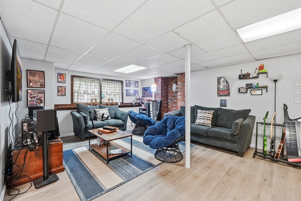 87 Allen Road Sturbridge, MA 01566 - Photo 23 of 40