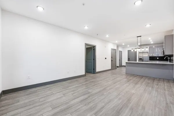 $2,500 | 531 32nd Street, Unit 303, Union City, NJ 07087