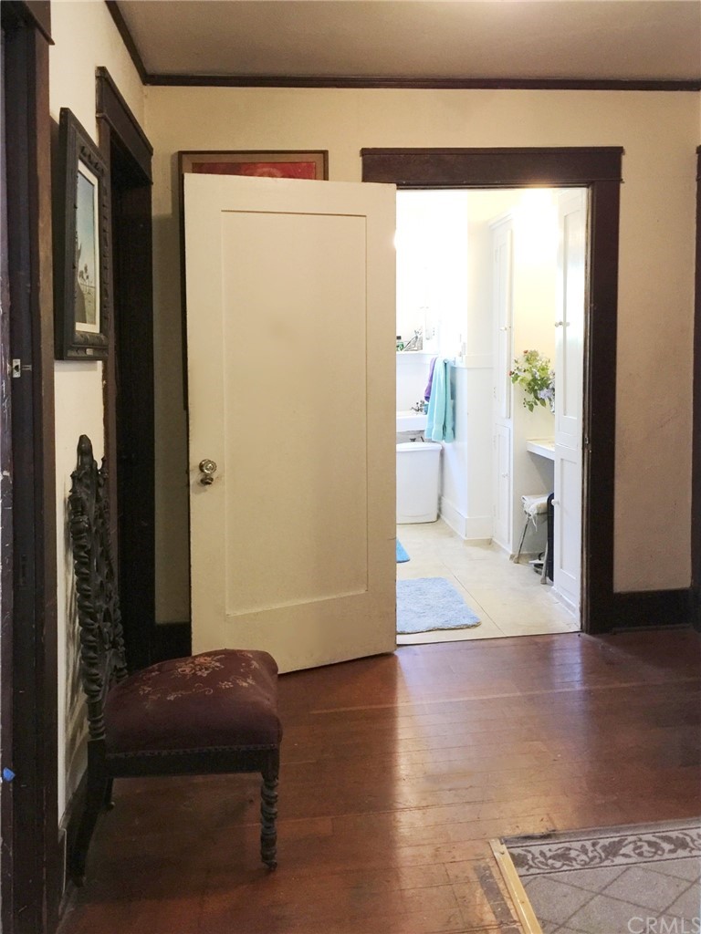 505 Wyoming Street Pasadena, CA 91103 - Photo 6 of 12