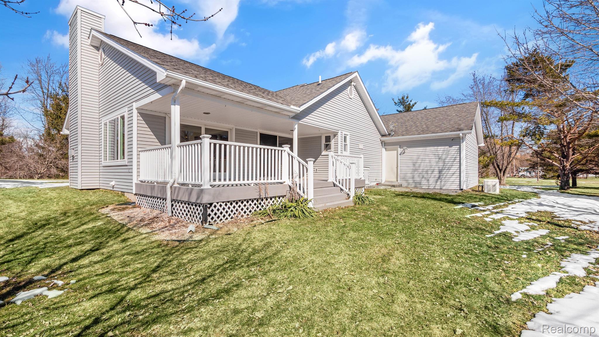 5206 Cochrane Road Almont, MI 48003 - Photo 3 of 49 Gallery Image 3