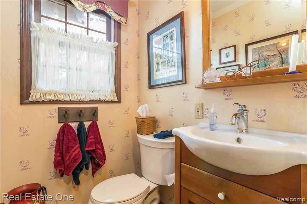 764 Leinster Road Rochester Hills, MI 48309 - Photo 20 of 46