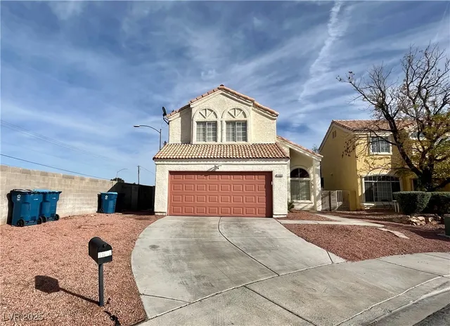 $1,800 | 1537 North Canyon Rose Way, Las Vegas, NV 89108
