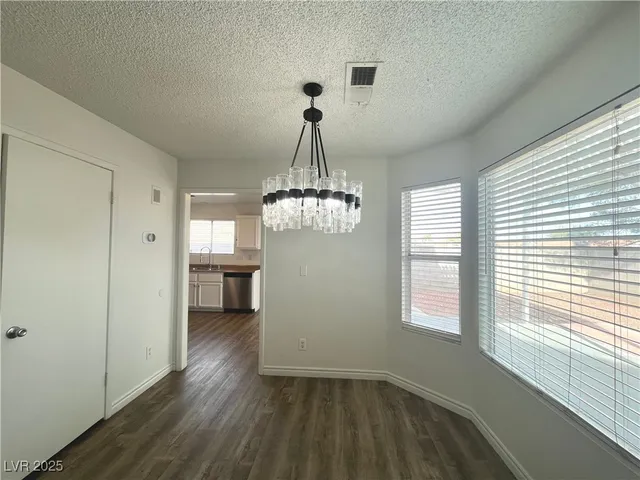 $1,800 | 1537 North Canyon Rose Way, Las Vegas, NV 89108