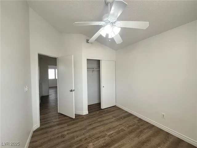 $1,800 | 1537 North Canyon Rose Way, Las Vegas, NV 89108
