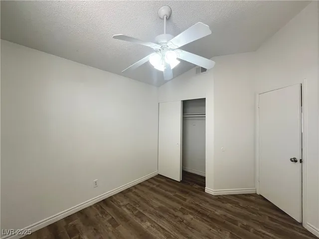 $1,800 | 1537 North Canyon Rose Way, Las Vegas, NV 89108