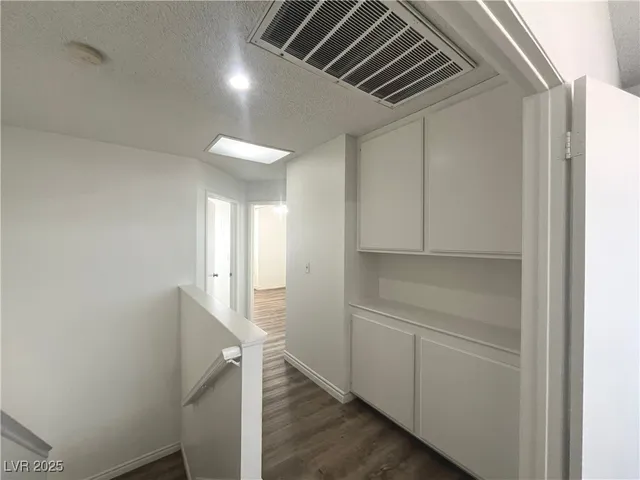 $1,800 | 1537 North Canyon Rose Way, Las Vegas, NV 89108