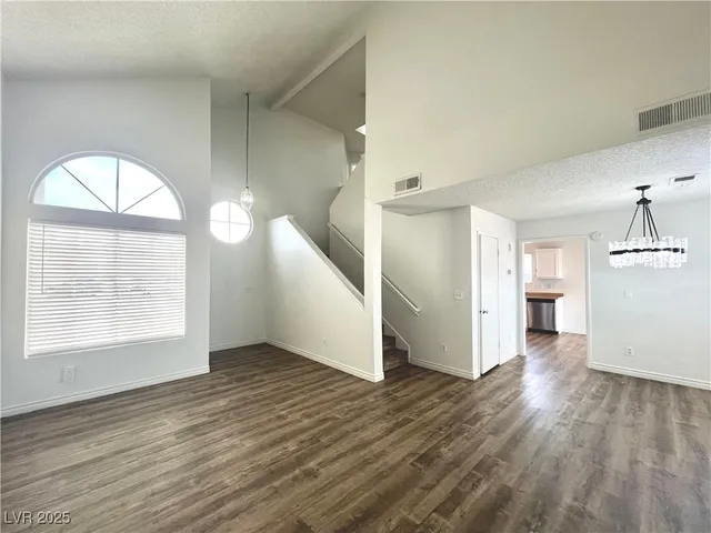 $1,800 | 1537 North Canyon Rose Way, Las Vegas, NV 89108