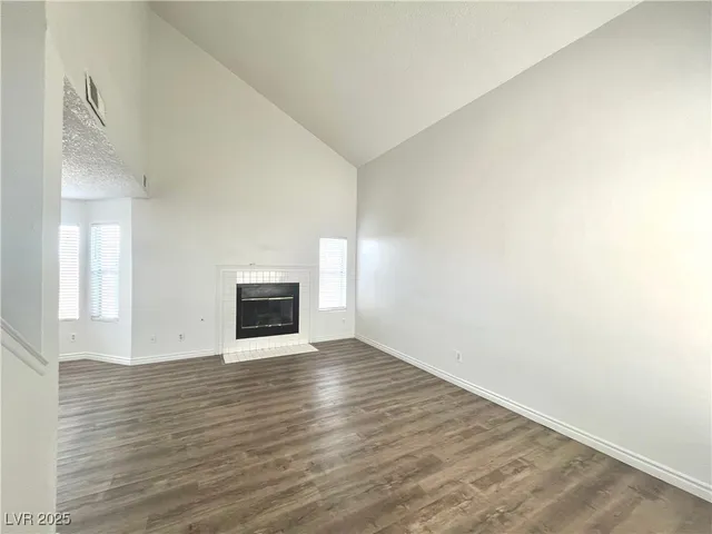 $1,800 | 1537 North Canyon Rose Way, Las Vegas, NV 89108