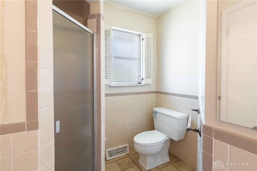 4080 Lotz Road Dayton, OH 45429 - Photo 18 of 25 Gallery Image 18