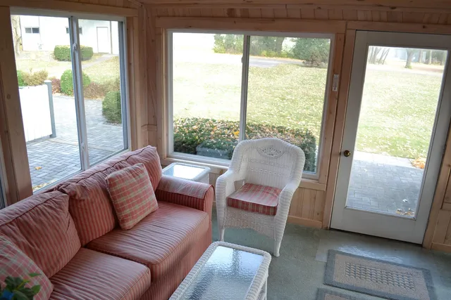 $529,000 | 3856 Knapp Street, Oshkosh, WI 54902