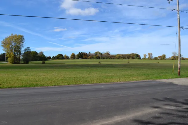 $529,000 | 3856 Knapp Street, Oshkosh, WI 54902