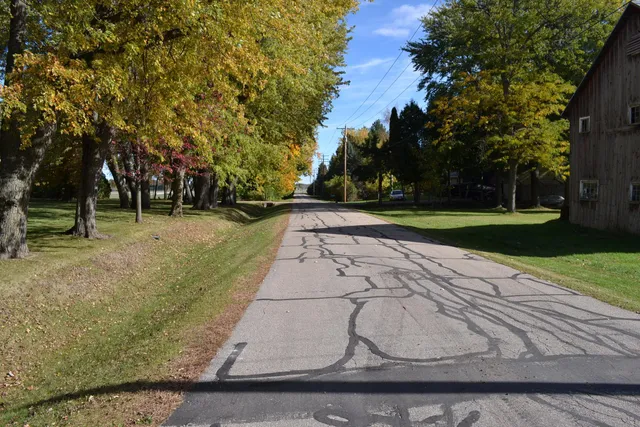 $529,000 | 3856 Knapp Street, Oshkosh, WI 54902