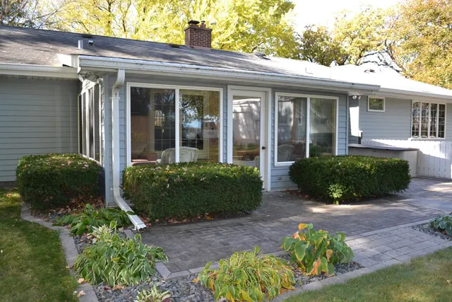 $529,000 | 3856 Knapp Street, Oshkosh, WI 54902