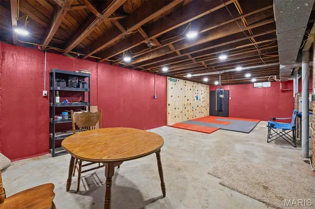 $289,000 | 1155 East Karsch Boulevard, Farmington, MO 63640