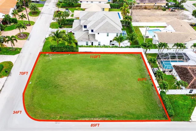 $2,200,000 | 700 Malaga Drive, Boca Raton, FL 33432