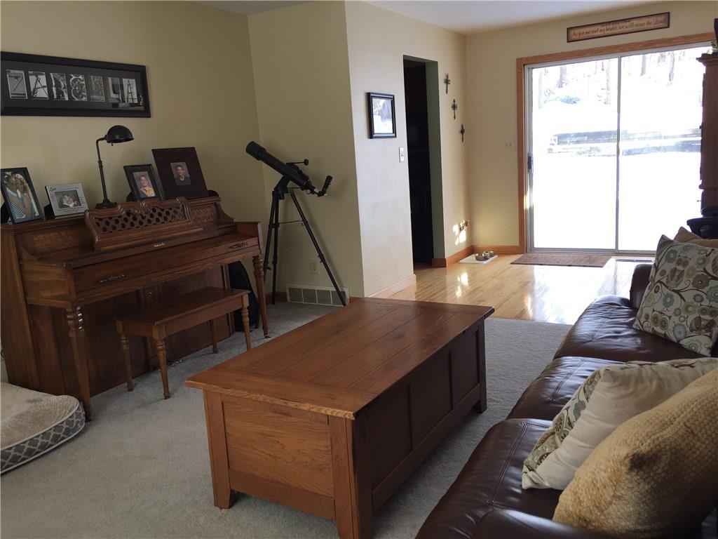 1940 Valley View Road Hermitage, PA 16148 - Photo 3 of 15 Gallery Image 3