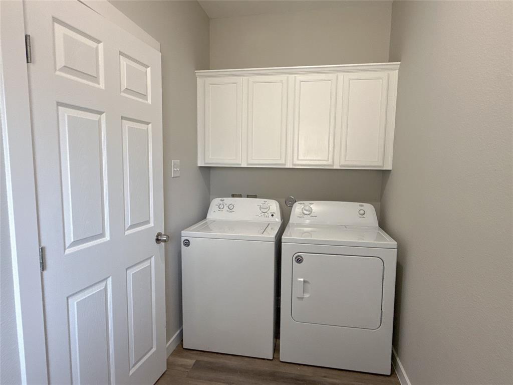 1913 Pin Oak Trail Anna, TX 75409 - Photo 15 of 17 a utility room with dryer and washer