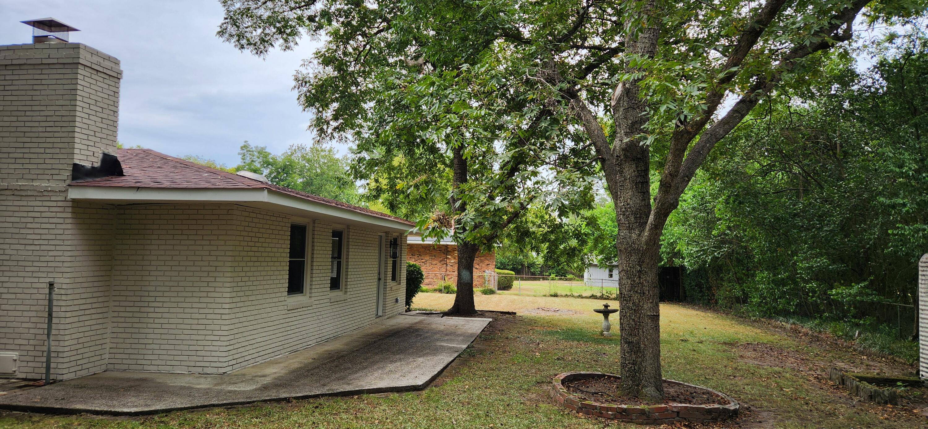2718 Pine Valley Road Augusta, GA 30904 - Photo 5 of 44 20240918_114354
