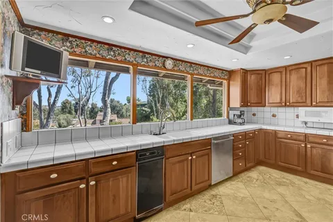$1,350,000 | 25707 Compass Way, San Juan Capistrano, CA 92675
