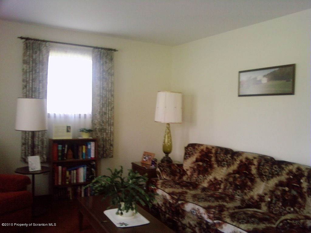 2414 Marshbrook Road Factoryville, PA 18419 - Photo 4 of 17 Gallery Image 4