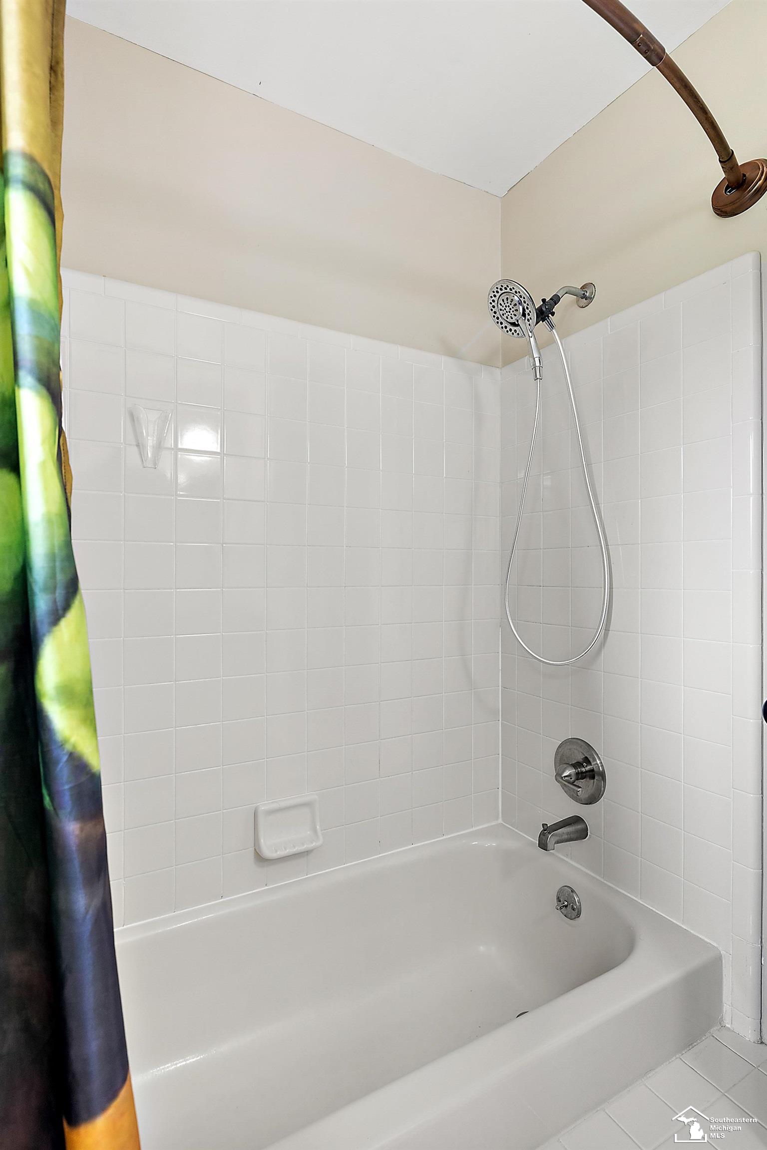 2155 Reagan Drive Rochester Hills, MI 48309 - Photo 40 of 58