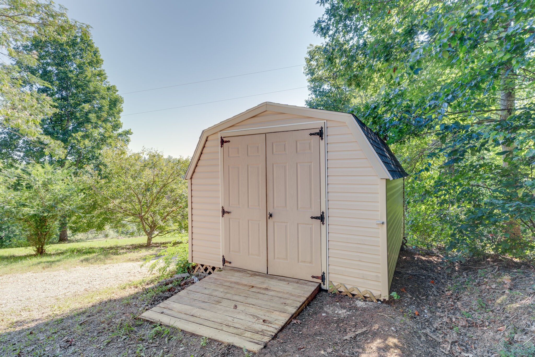 230 East Piney Road Dickson, TN 37055 - Photo 12 of 18 a view of a small house