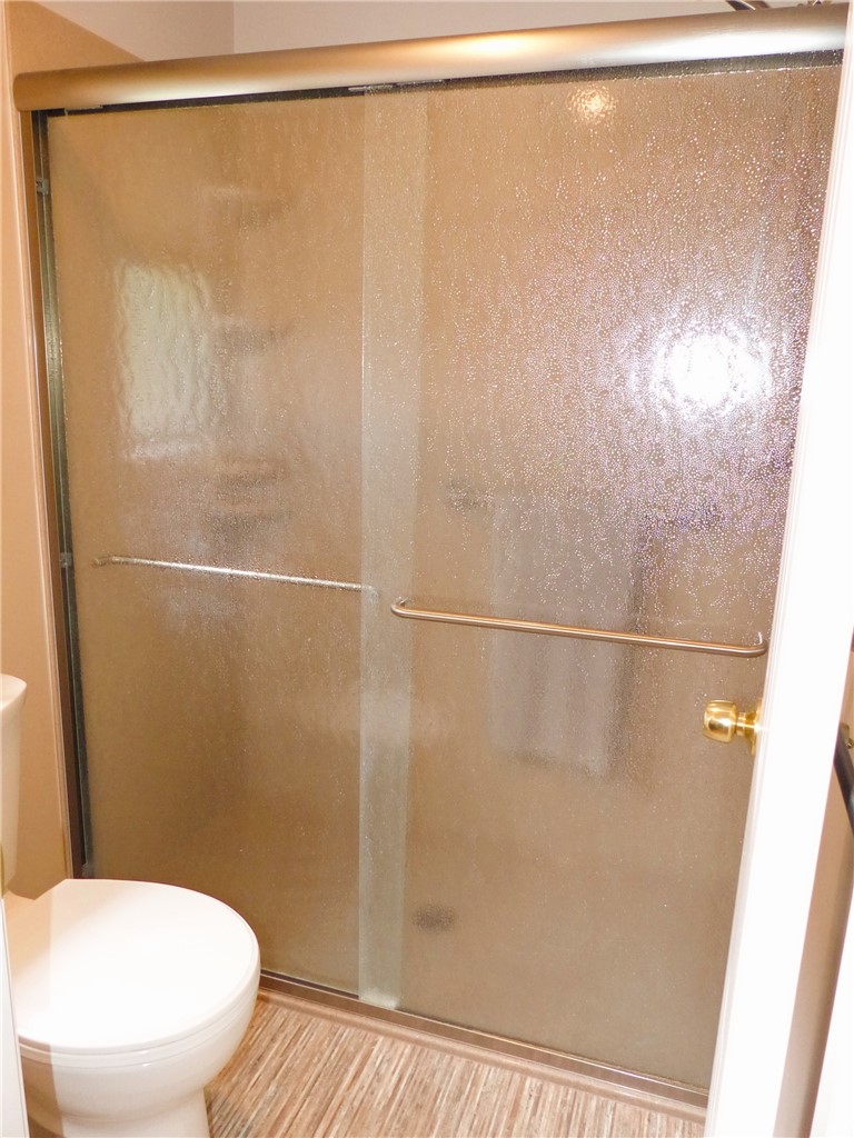 2 Shingle Mill Road Irondequoit, NY 14609 - Photo 16 of 36 Primary bedroom bath