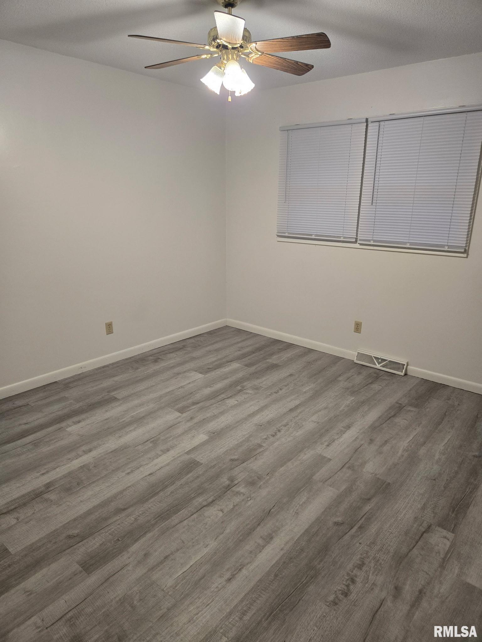 1133-1135 Interlacken Road Springfield, IL 62704 - Photo 15 of 17 Gallery Image 15
