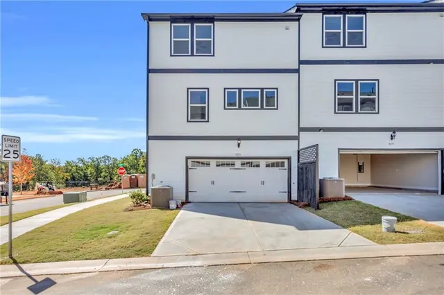 $3,000 | 423 Lincoln Street, Woodstock, GA 30188