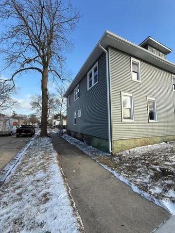 $149,900 | 1801 Center Street, Racine, WI 53403