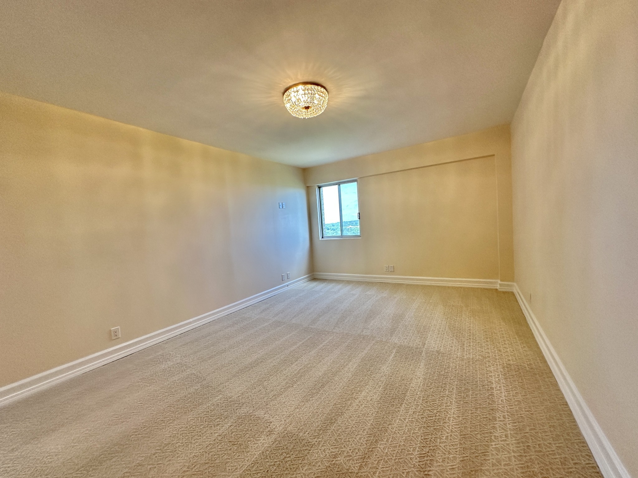 4215 Harding Pike, Unit 903 Nashville, TN 37205 - Photo 39 of 68 a view of empty room with windows