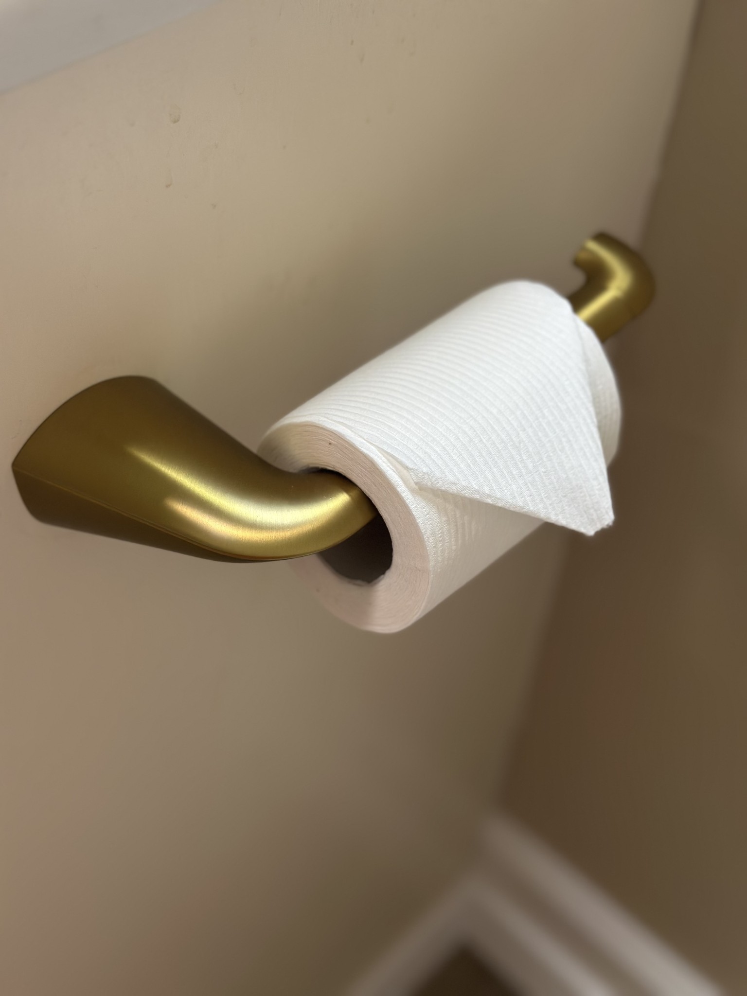 4215 Harding Pike, Unit 903 Nashville, TN 37205 - Photo 49 of 68 a close up of a mirror