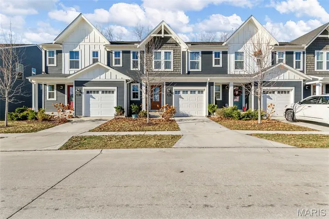 $320,000 | 345 Newbridge Way, O'Fallon, MO 63368