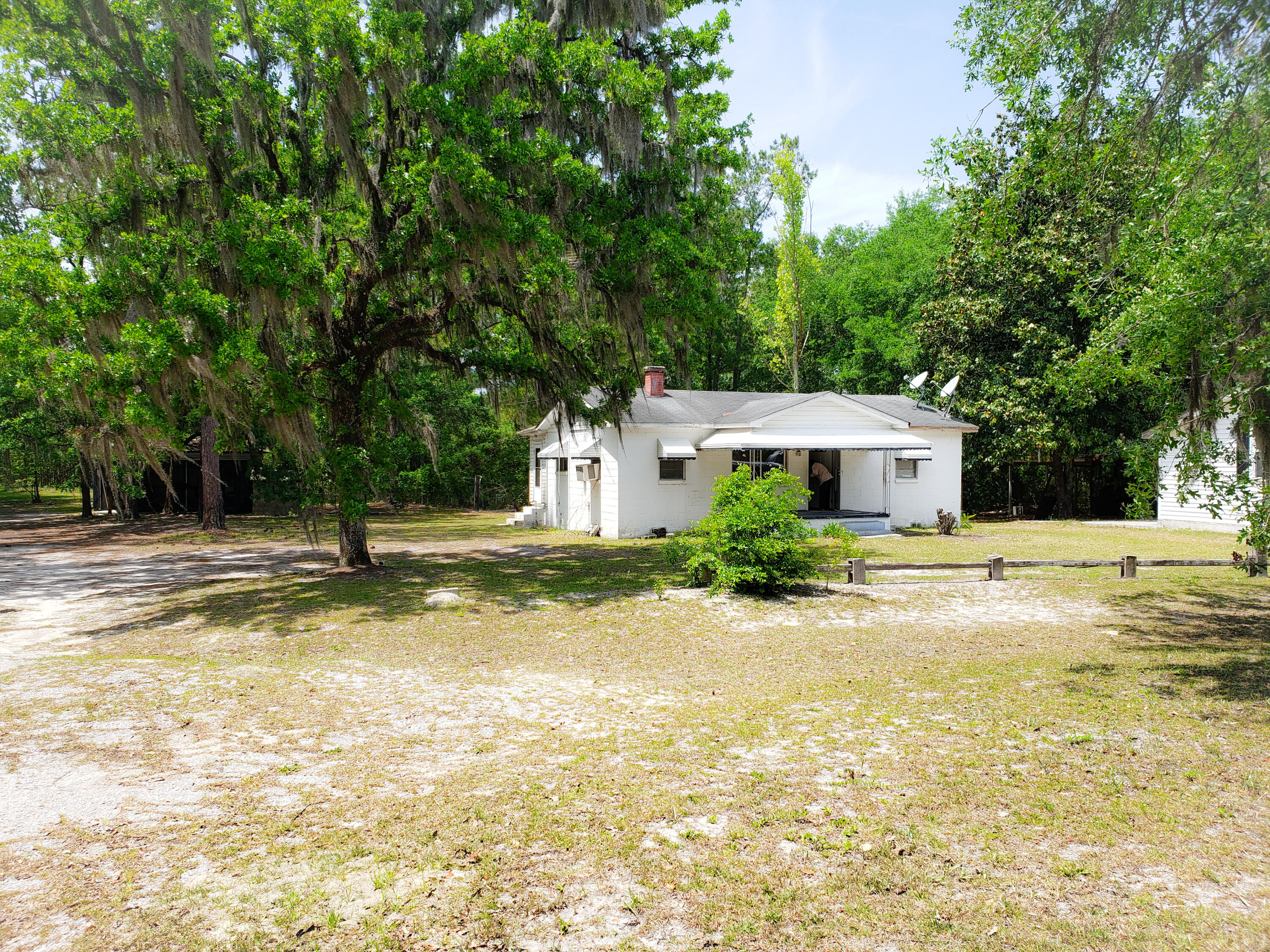 414 Sandhill Road Dorchester, SC 29437 - Photo 1 of 9 PSX_20220504_220256