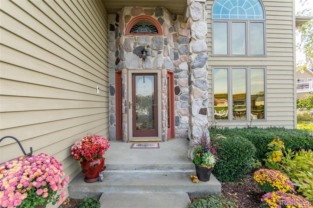 2349 Riverside Pointe Drive St. Joseph, MI 49085 - Photo 7 of 62