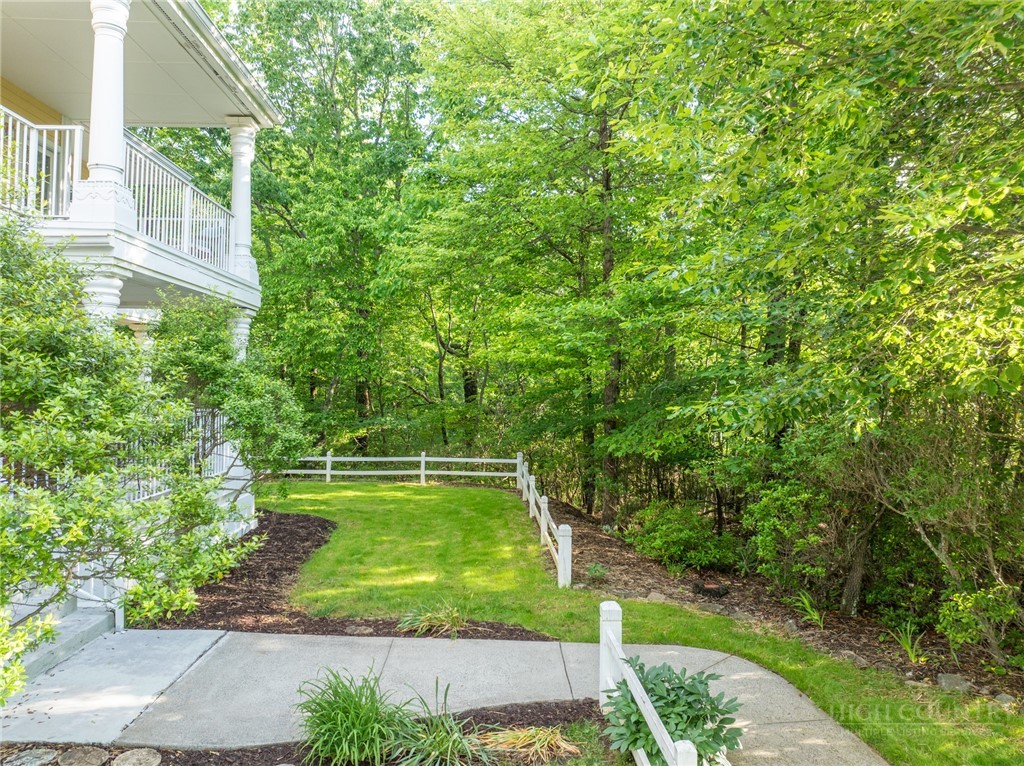 147 Moonlight Ridge Road, Unit 102 Boone, NC 28607 - Photo 25 of 33