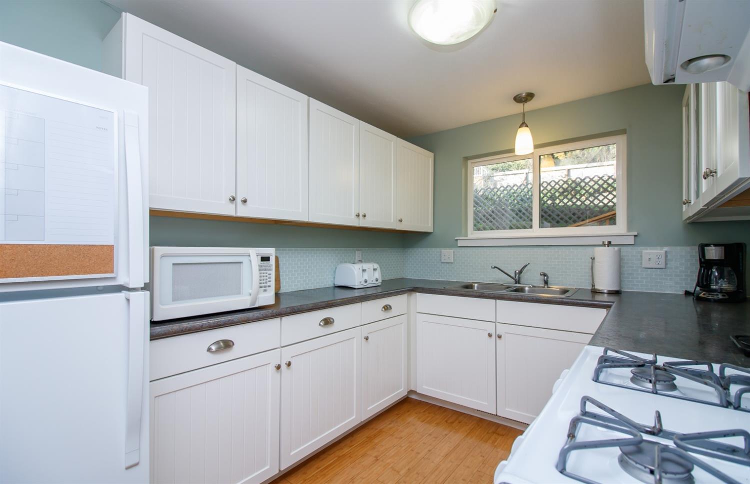 619 Roca Street Ashland, OR 97520 - Photo 10 of 23 Additional Photo