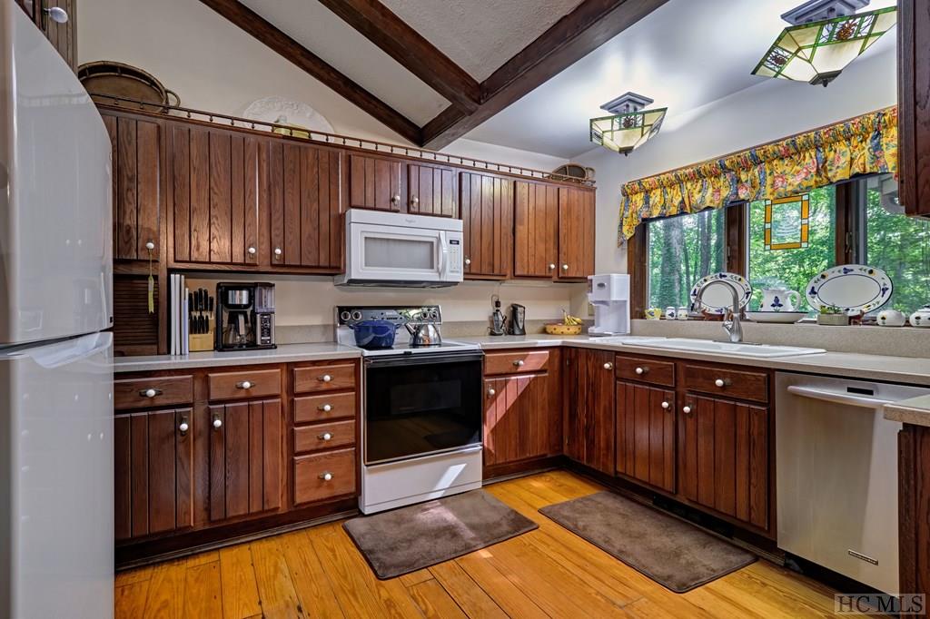 166 Crestwood Road Cashiers, NC 28717 - Photo 7 of 23 Gallery Image 7