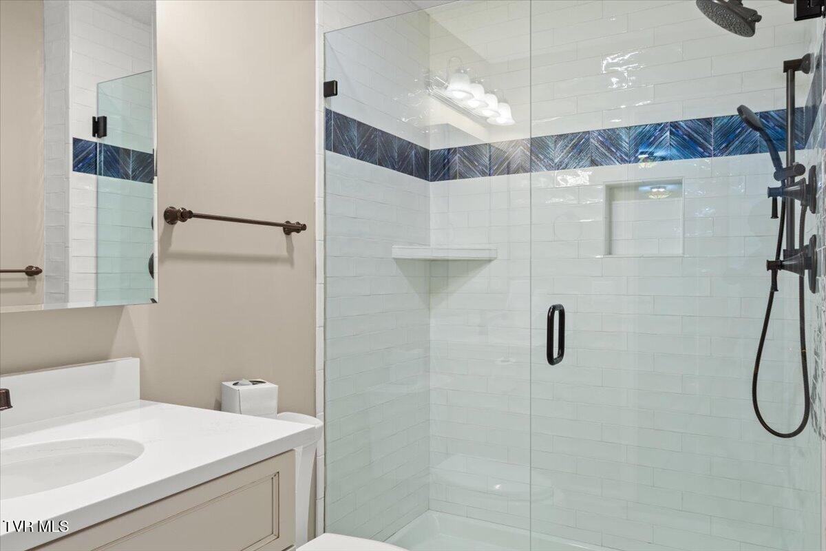 511 Headtown Road Jonesborough, TN 37659 - Photo 27 of 61 27-gguest Bathrrom