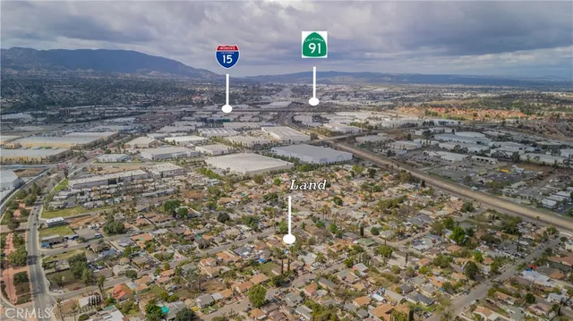 a view of a terrace with sky view