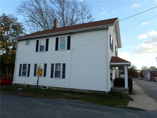 $519,000 | 37 Columbia Street, South Kingstown, RI 02879