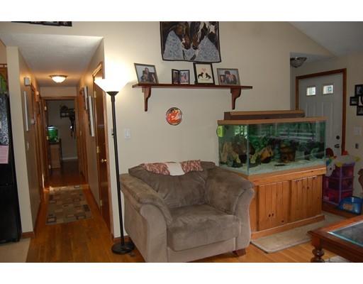 77 Red Brook Road Wareham, MA 02532 - Photo 9 of 41