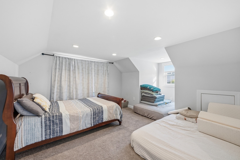 12 Sutton Street Peabody, MA 01960 - Photo 25 of 32