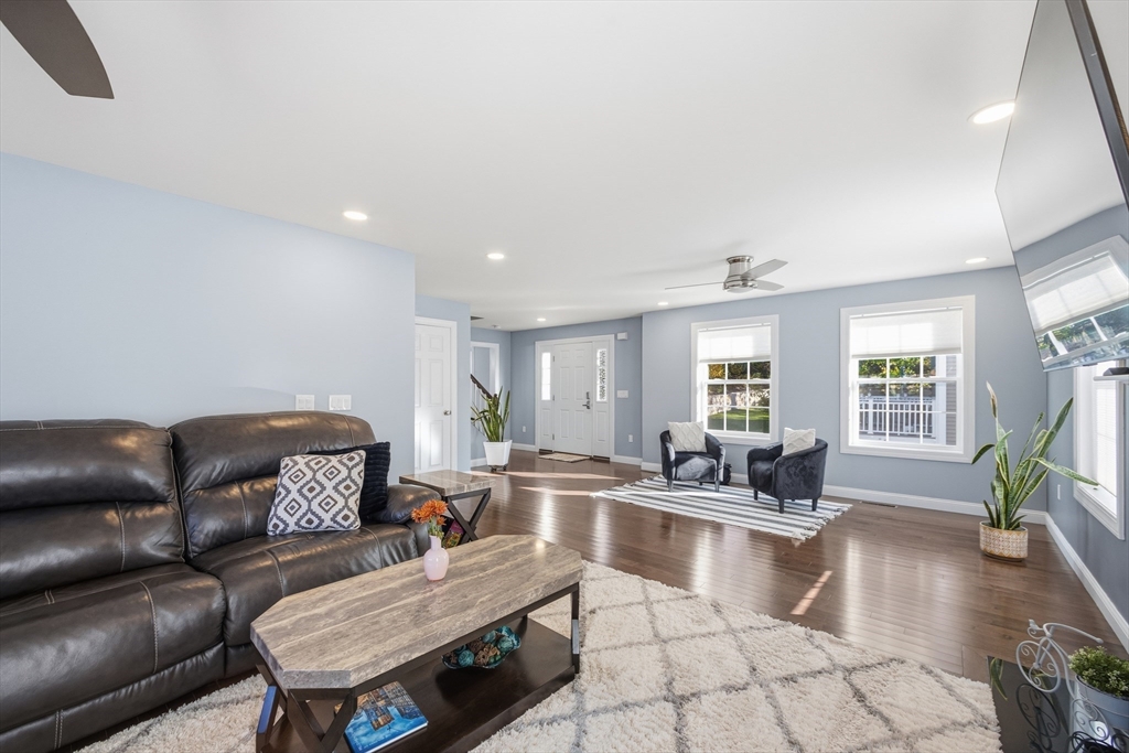 12 Sutton Street Peabody, MA 01960 - Photo 8 of 32