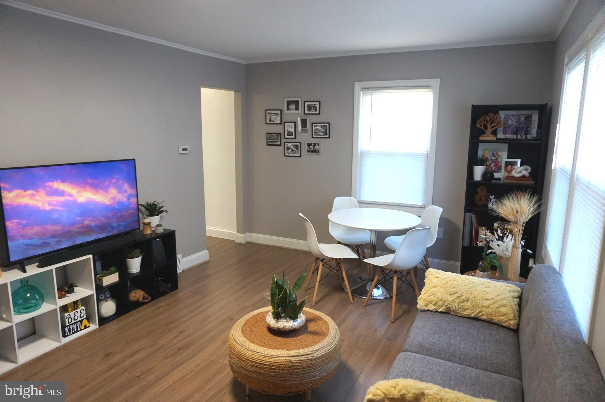 1 Maguire Road Hamilton, NJ 08690 - Photo 4 of 27 Living Room
