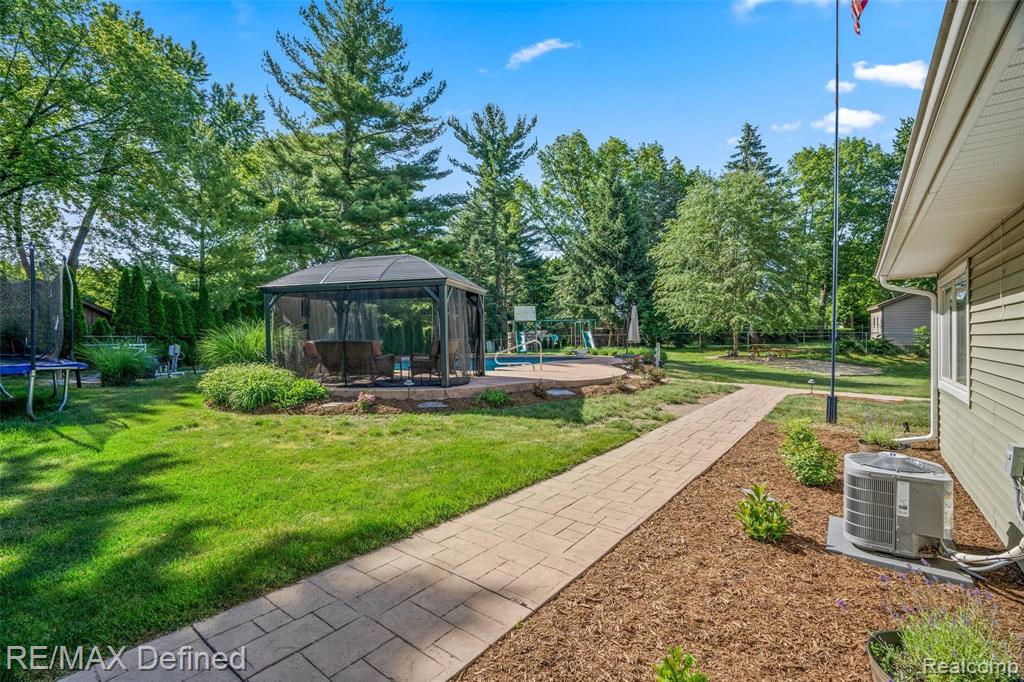 840 Cobblestone Drive Rochester Hills, MI 48309 - Photo 43 of 50